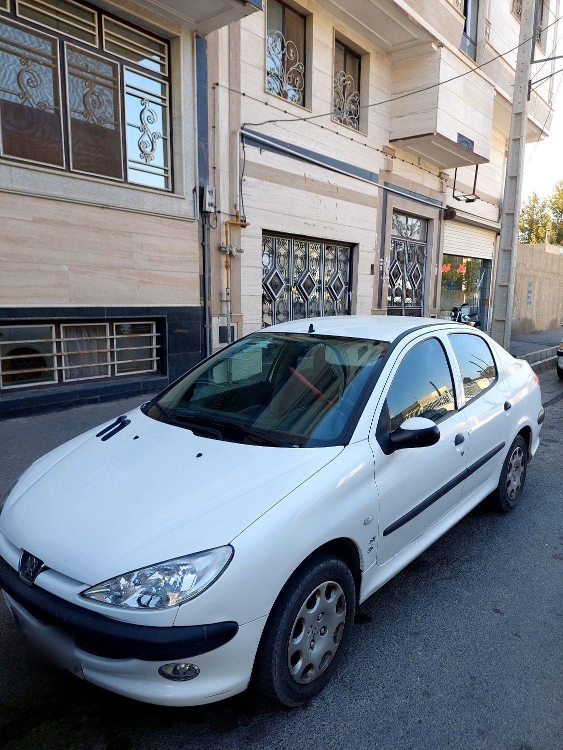 پژو ۲۰۶ صندوق دار v8 - 1397