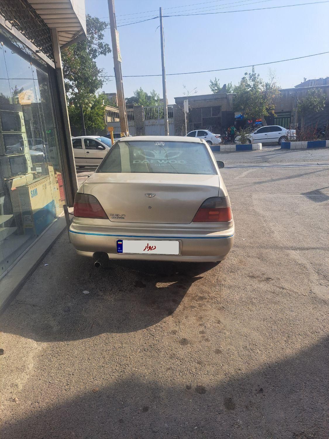 دوو سیلو سدان - 1381
