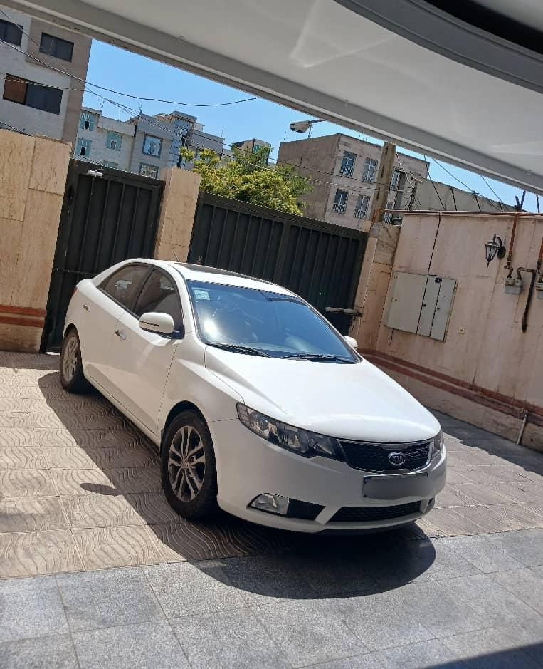 کیا سراتو 2.0 لیتر اتوماتیک GT لاین - 2017