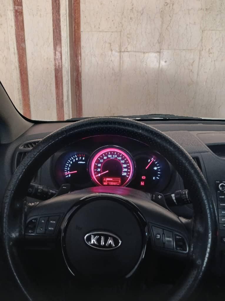 کیا سراتو 2.0 لیتر اتوماتیک GT لاین - 2017