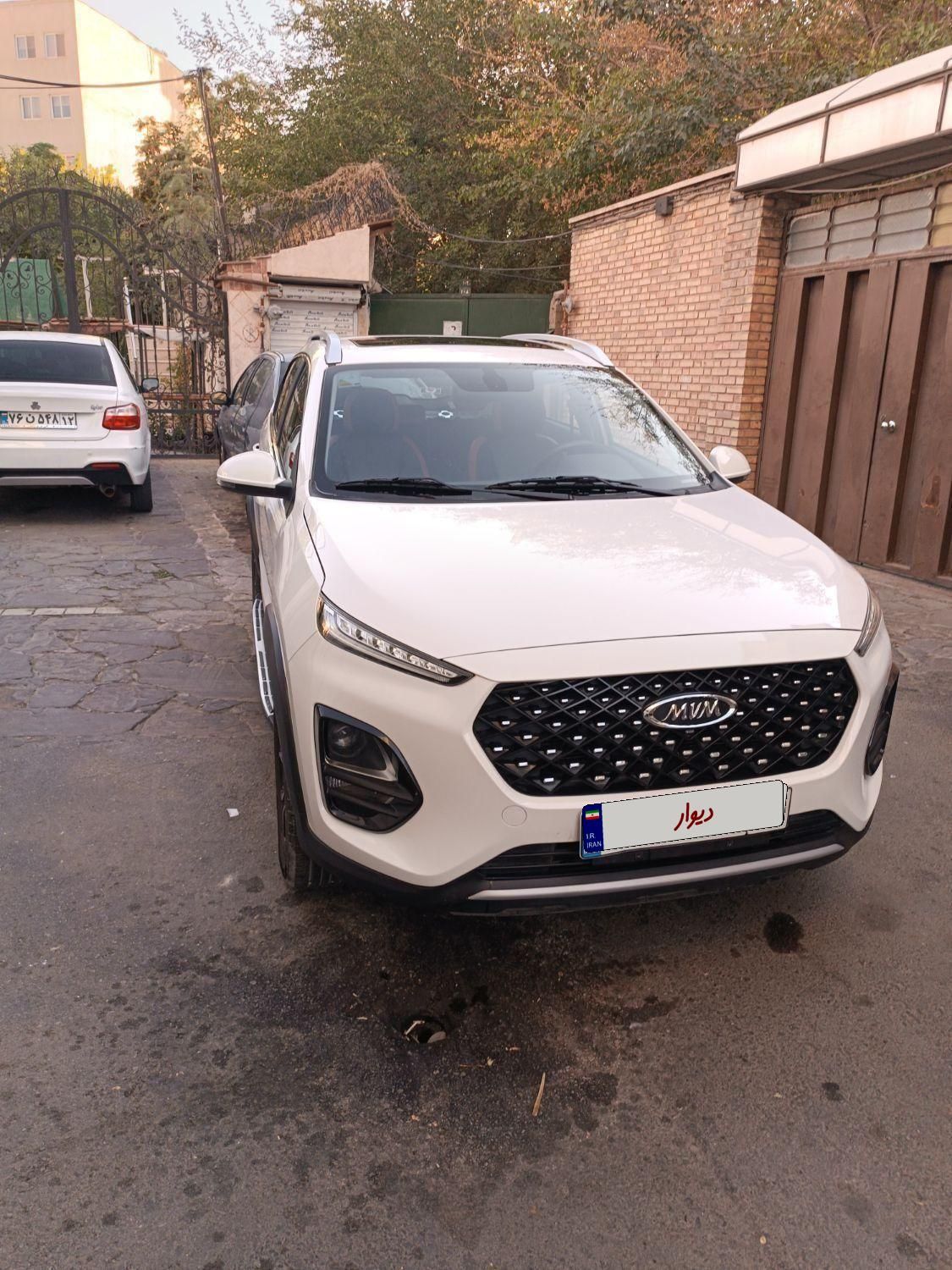 ام وی ام X22 پرو اتوماتیک اکسلنت - 1402