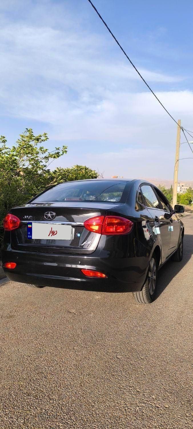 جک J4 اتوماتیک آپشنال - 1404