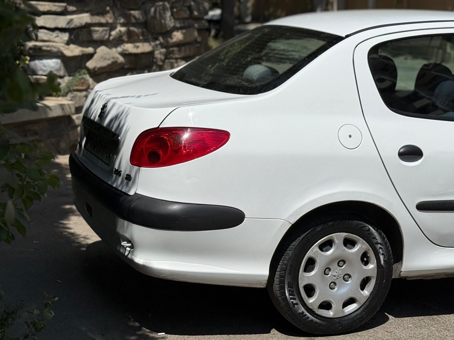 پژو ۲۰۶ صندوق دار v8 - 1394