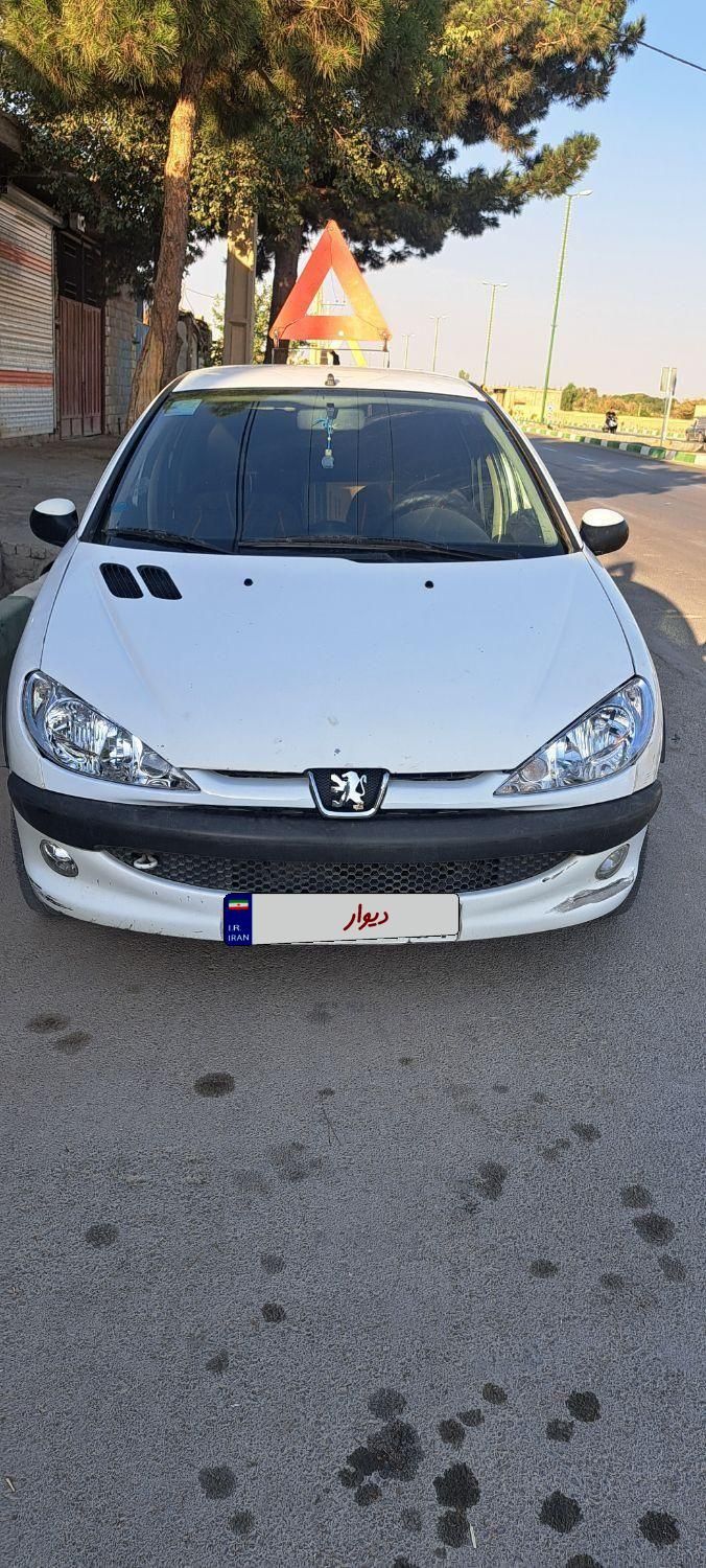 پژو ۲۰۶ صندوق دار v8 - 1390