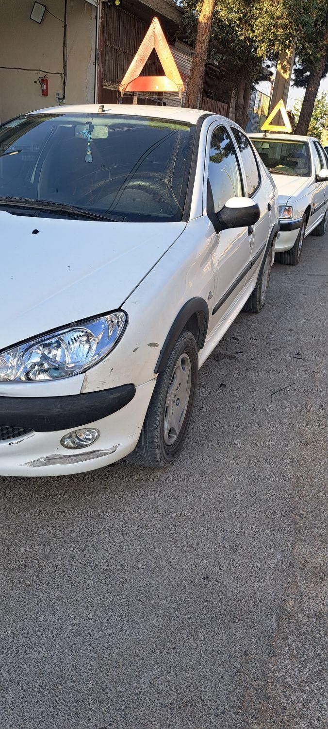 پژو ۲۰۶ صندوق دار v8 - 1390
