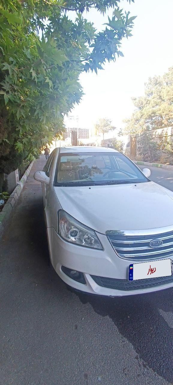 ام وی ام 550 اتوماتیک - 1395