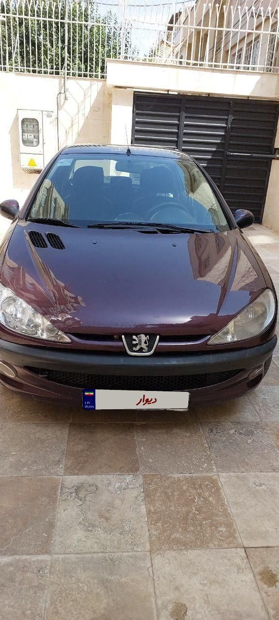 پژو ۲۰۶ صندوق دار v8 - 1393