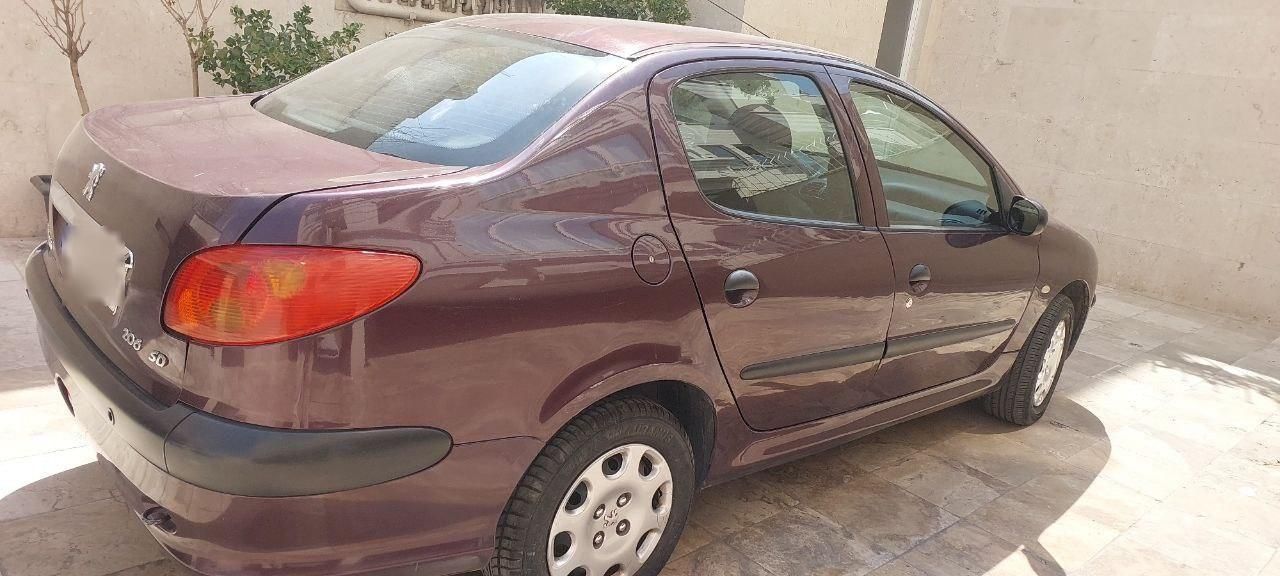 پژو ۲۰۶ صندوق دار v8 - 1393