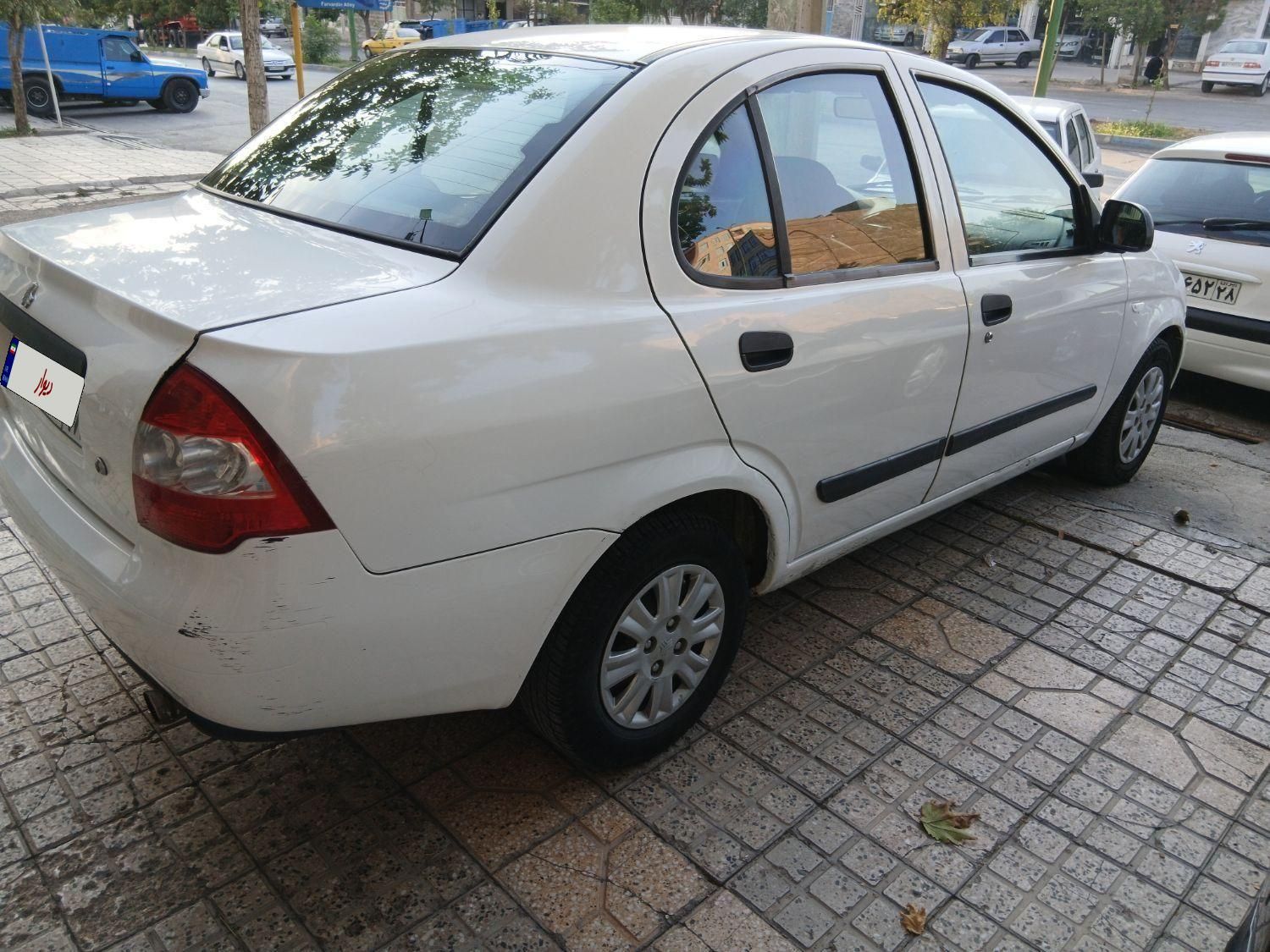 تیبا صندوق دار EX - 1395