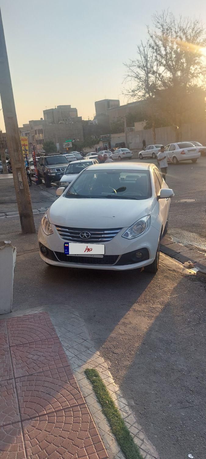 جک J4 اتوماتیک ساده - 1402