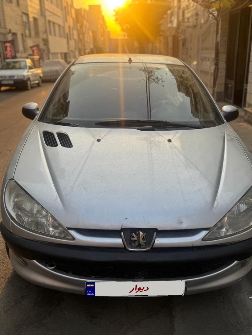 پژو ۲۰۶ صندوق دار v8 - 1393