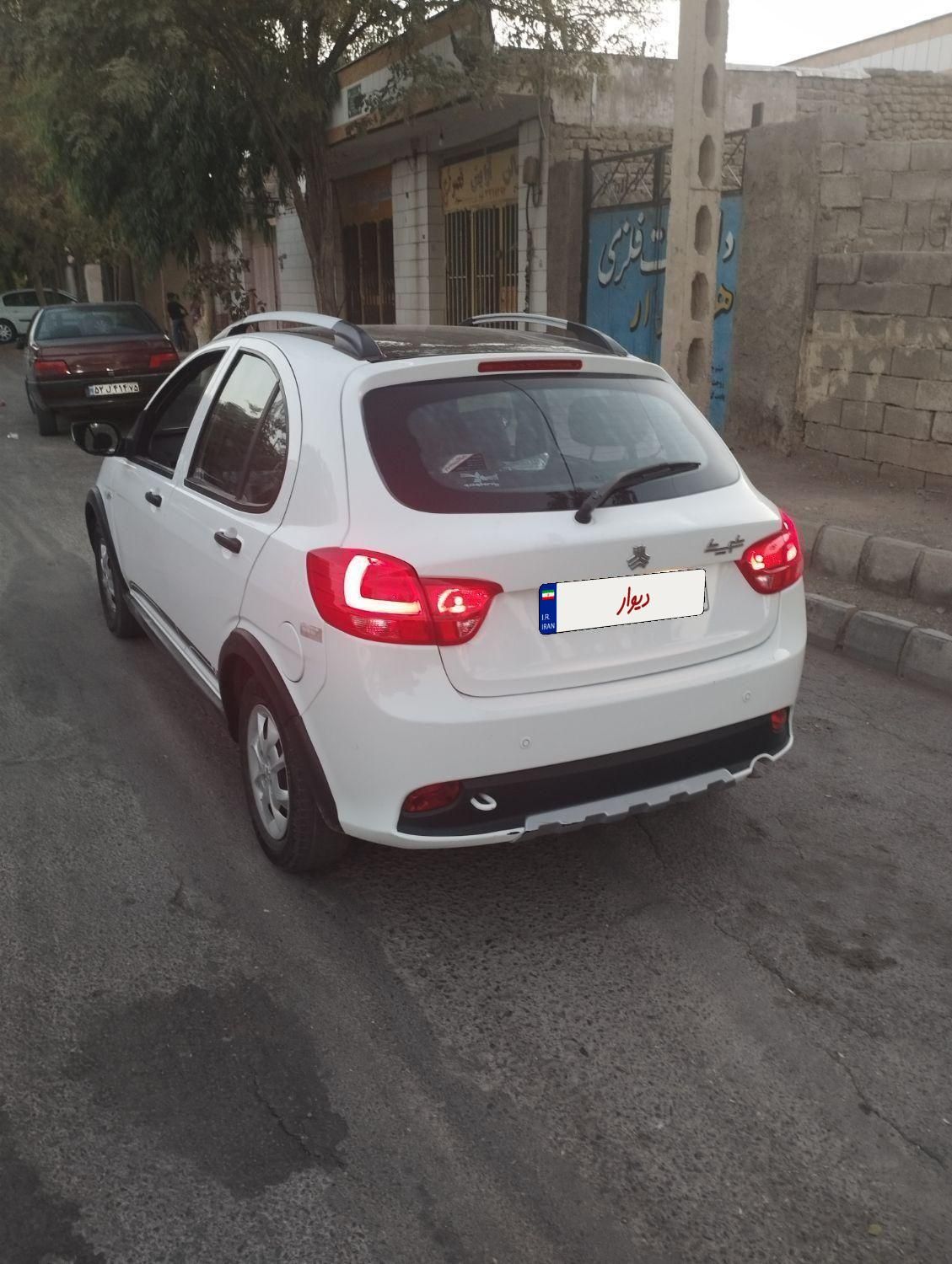 کوییک R دنده‌ای - 1402