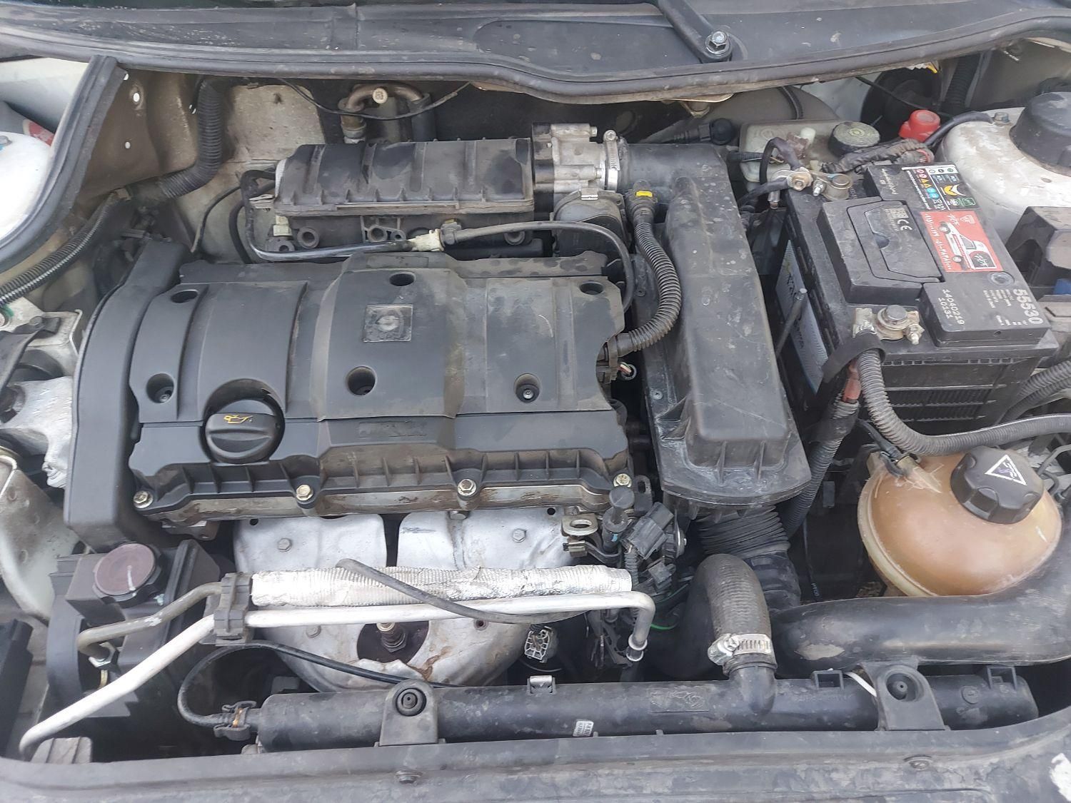 پژو ۲۰۶ صندوق دار v8 - 1396