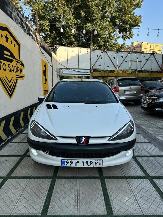 پژو ۲۰۶ صندوق دار v8 - 1394