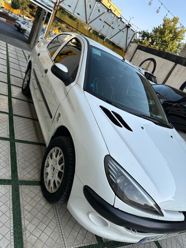پژو ۲۰۶ صندوق دار v8 - 1394