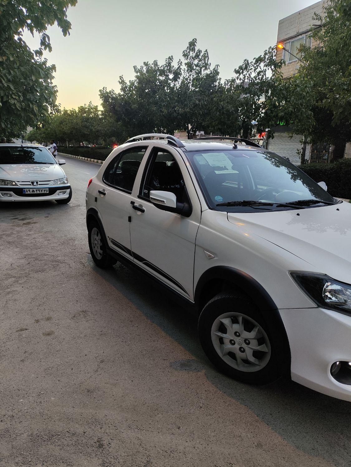 کوییک R دنده‌ای - 1402