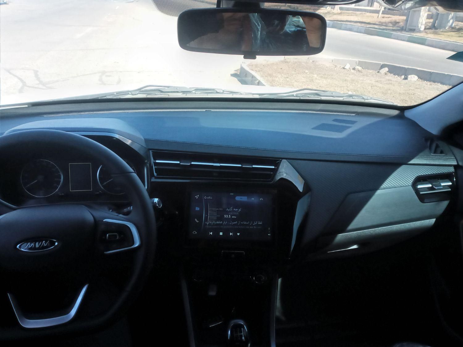 ام وی ام X22 پرو اتوماتیک اکسلنت - 1402