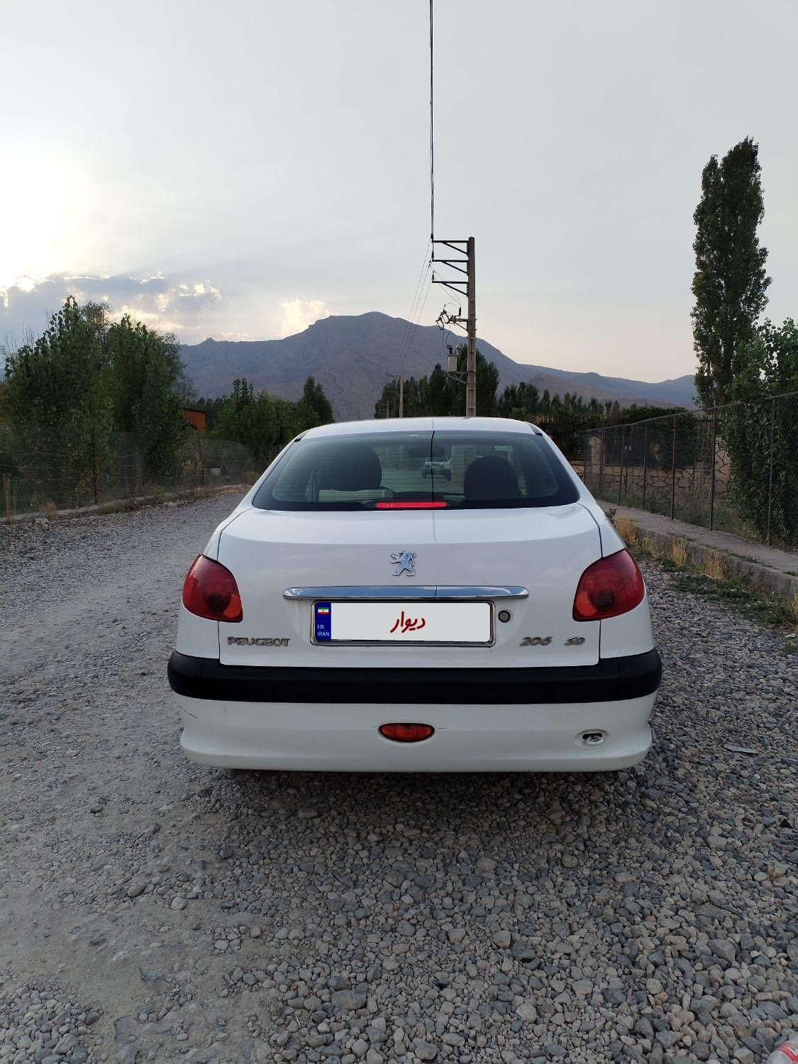 پژو ۲۰۶ صندوق دار v8 - 1396