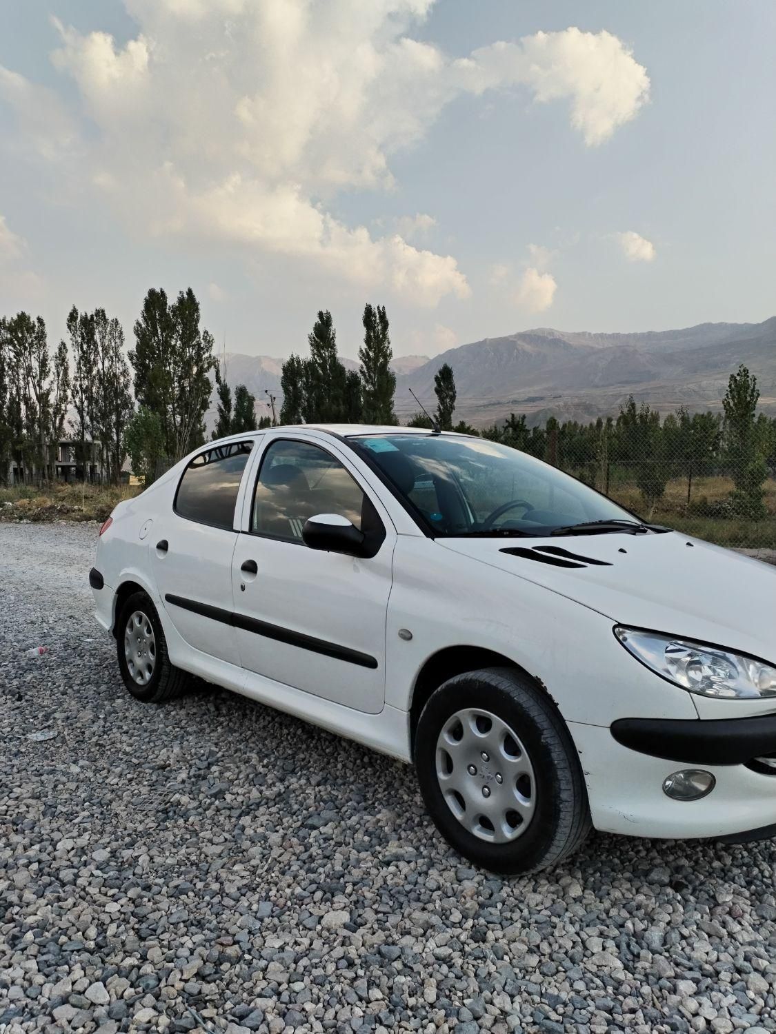 پژو ۲۰۶ صندوق دار v8 - 1396