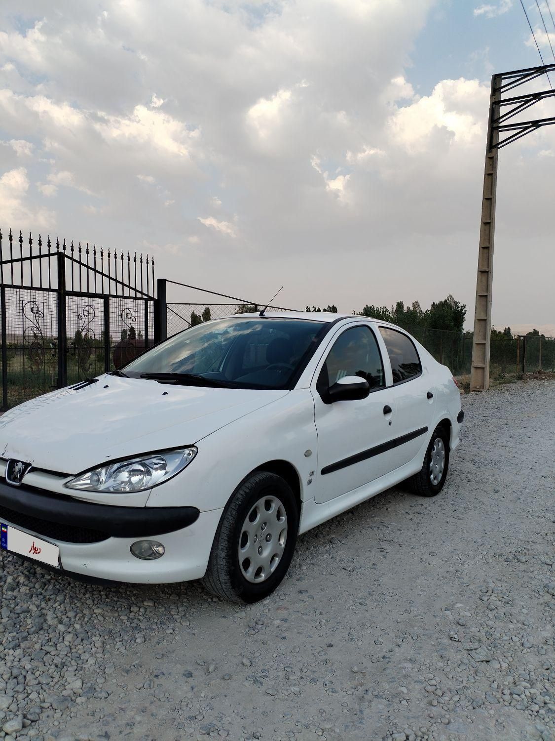 خودرو پژو، ۲۰۶ صندوق دار آگهی ann_19807408