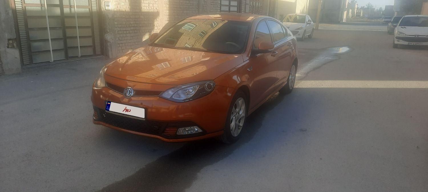 ام جی 6 لیفت بک GT فیس قدیم - 2015