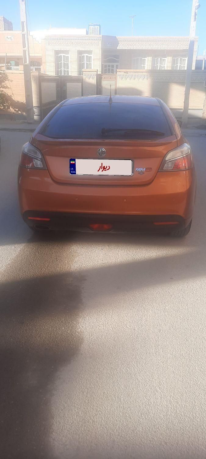 ام جی 6 لیفت بک GT فیس قدیم - 2015