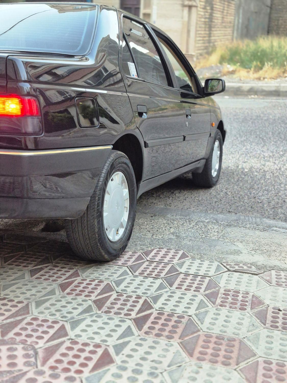 پژو 405 GLX - دوگانه سوز - 1393