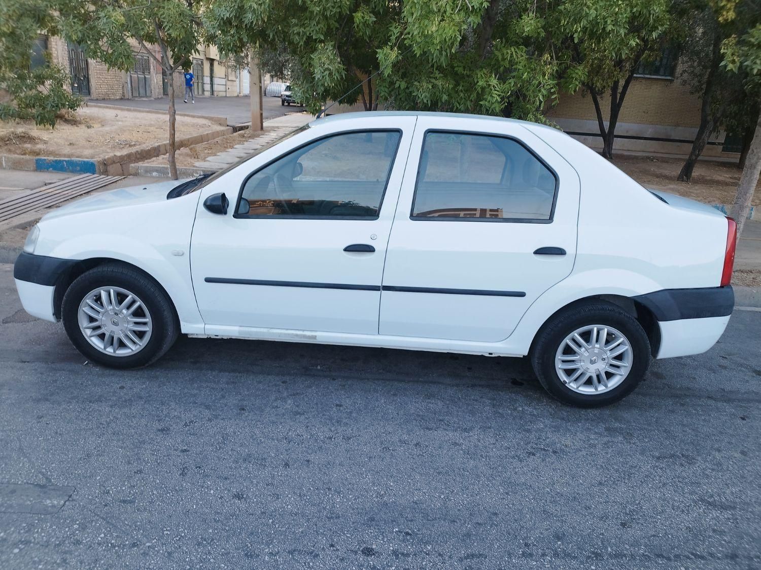 رنو تندر 90 E2 - 1396