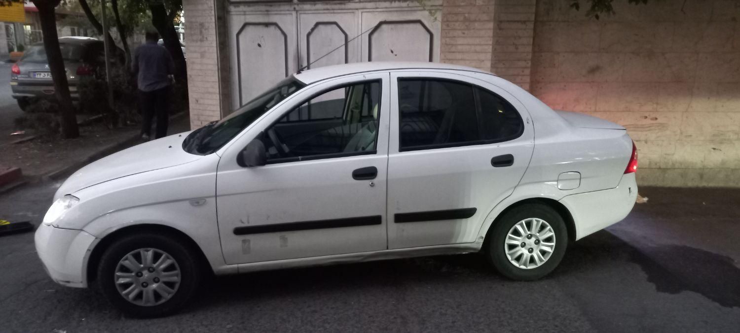 تیبا صندوق دار SX - 1392