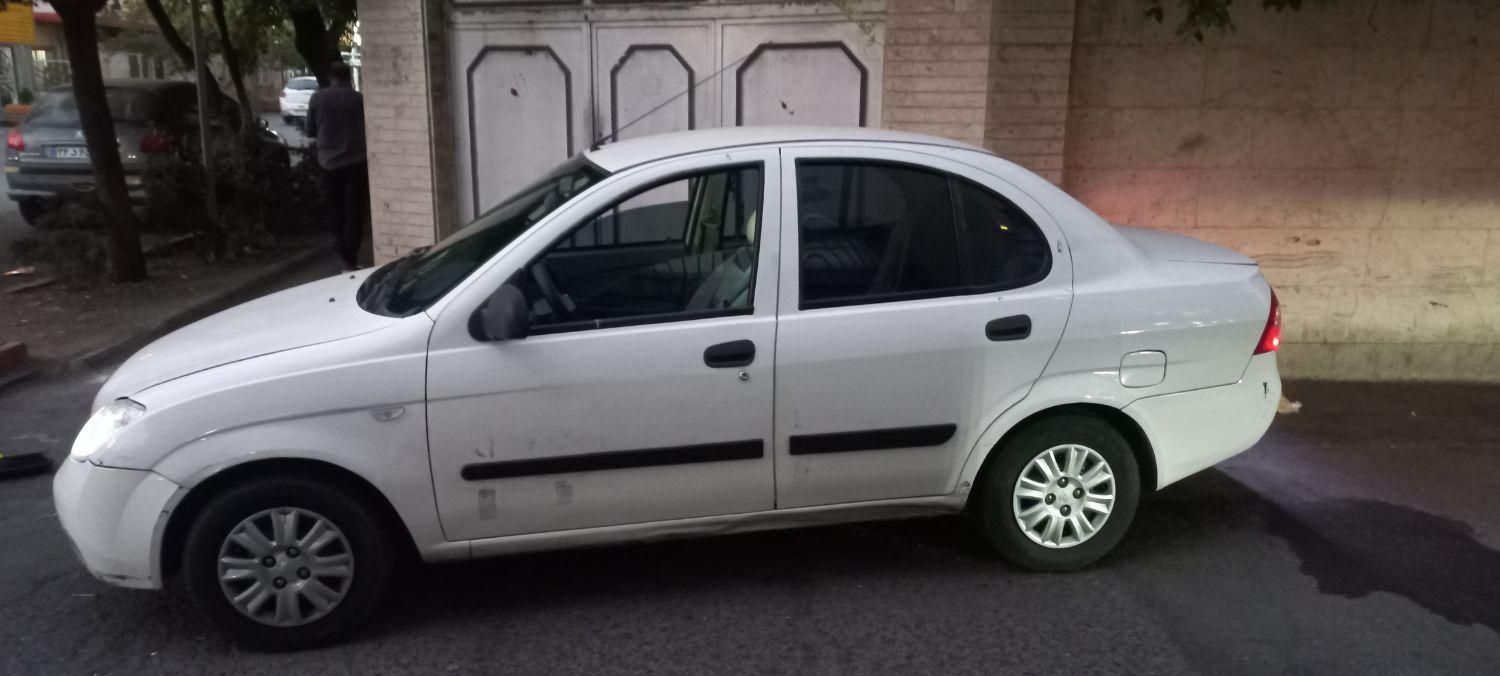 تیبا صندوق دار SX - 1392