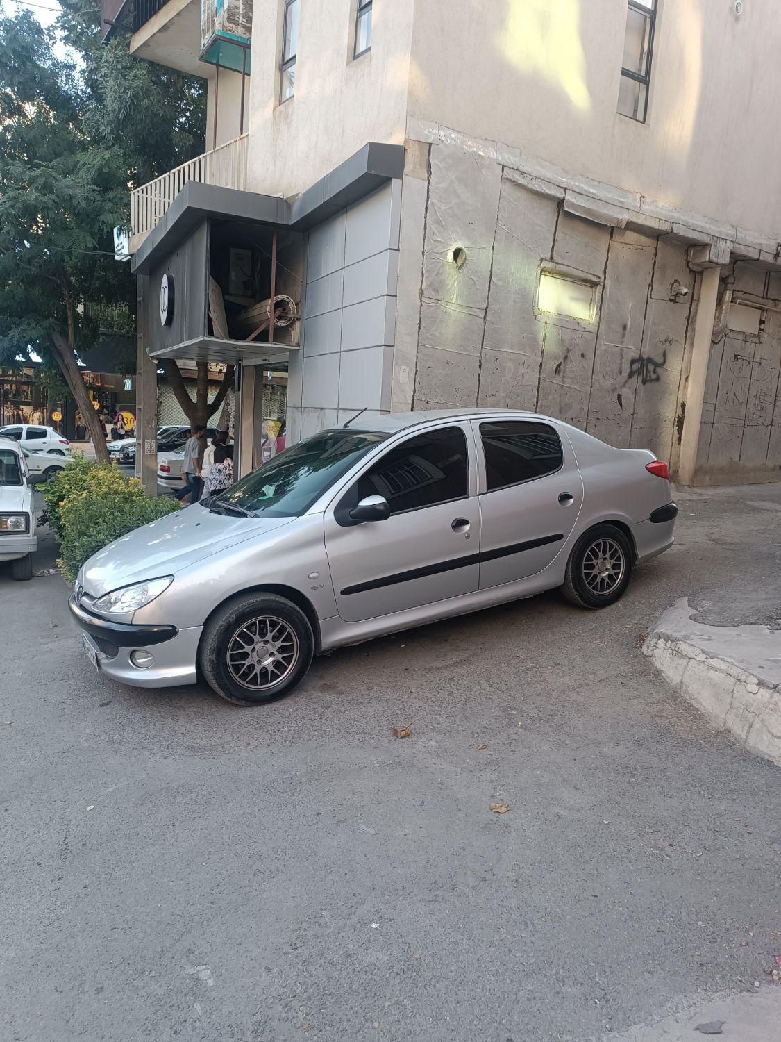 پژو ۲۰۶ صندوق دار v8 - 1386