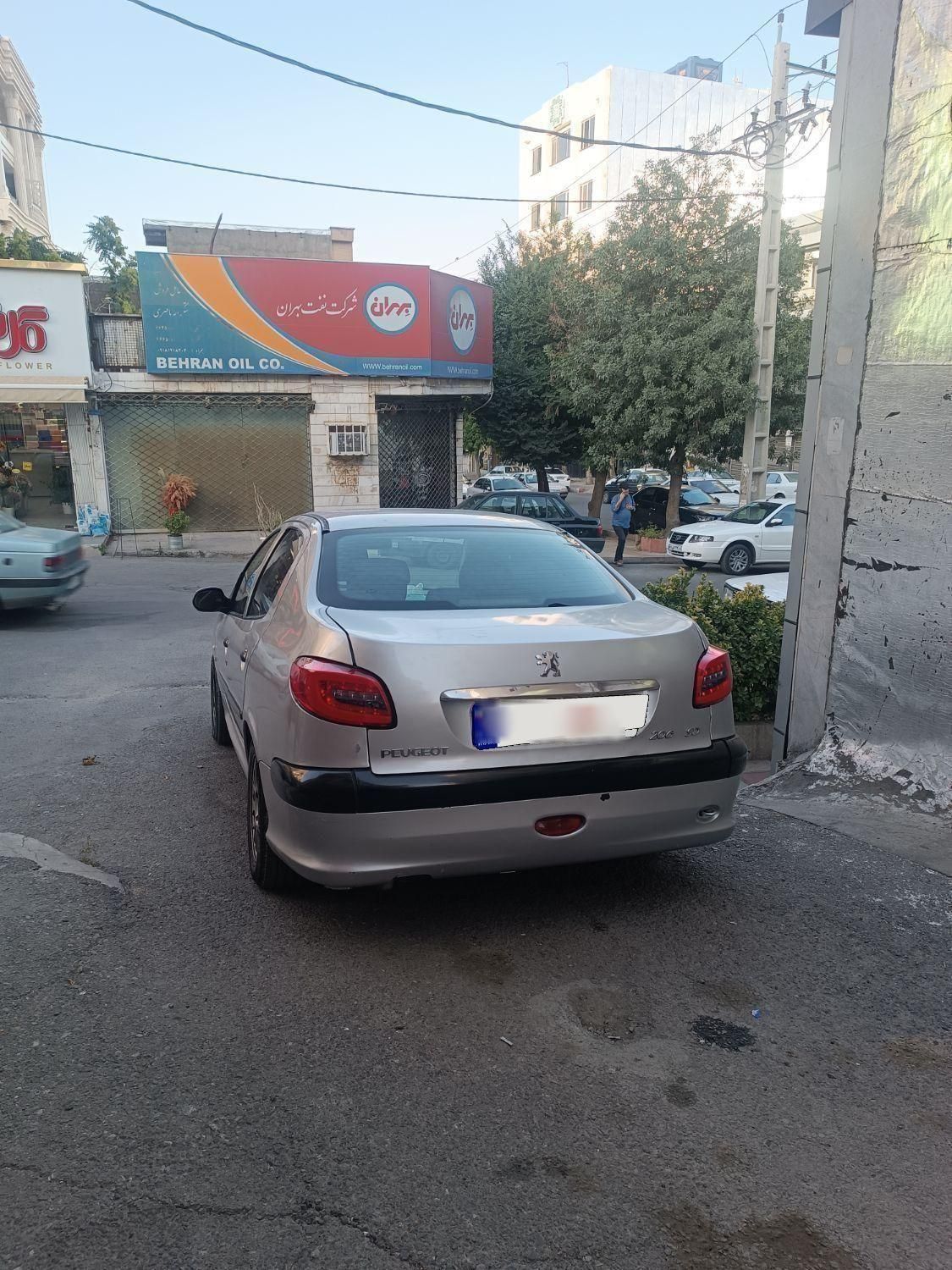 پژو ۲۰۶ صندوق دار v8 - 1386