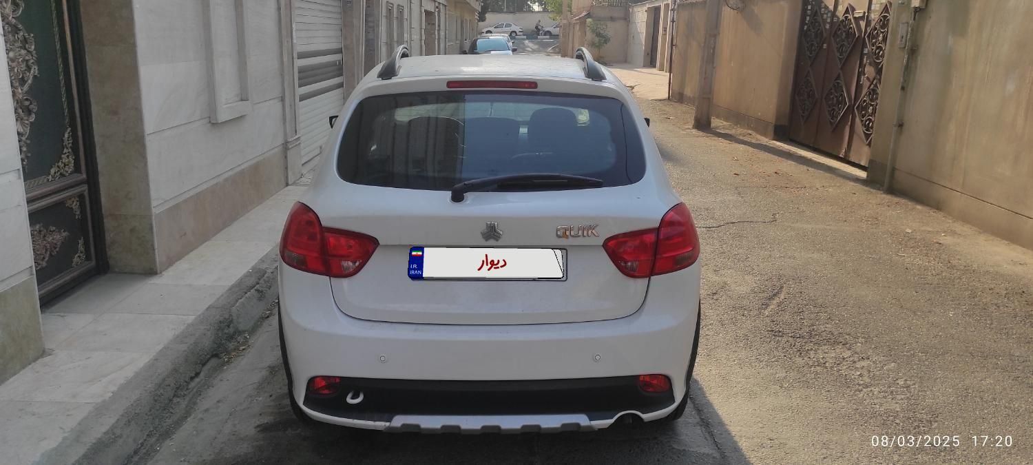 خودرو کوییک، معمولی آگهی ann_19807793