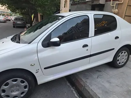پژو ۲۰۶ صندوق دار v8 - 1398