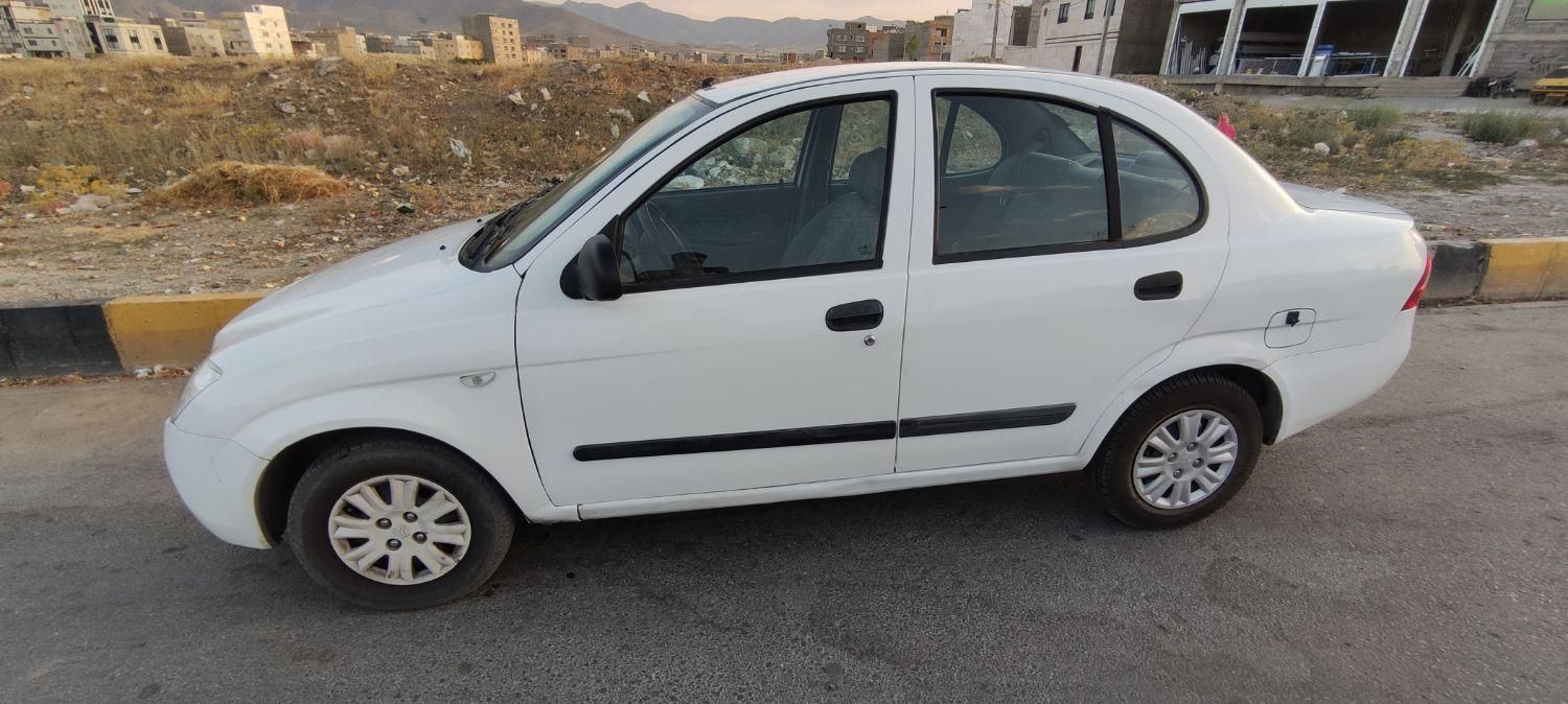تیبا صندوق دار SX - 1394