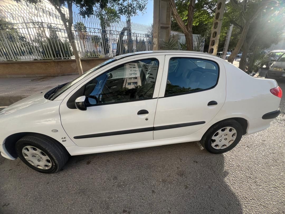 پژو ۲۰۶ صندوق دار v8 - 1390
