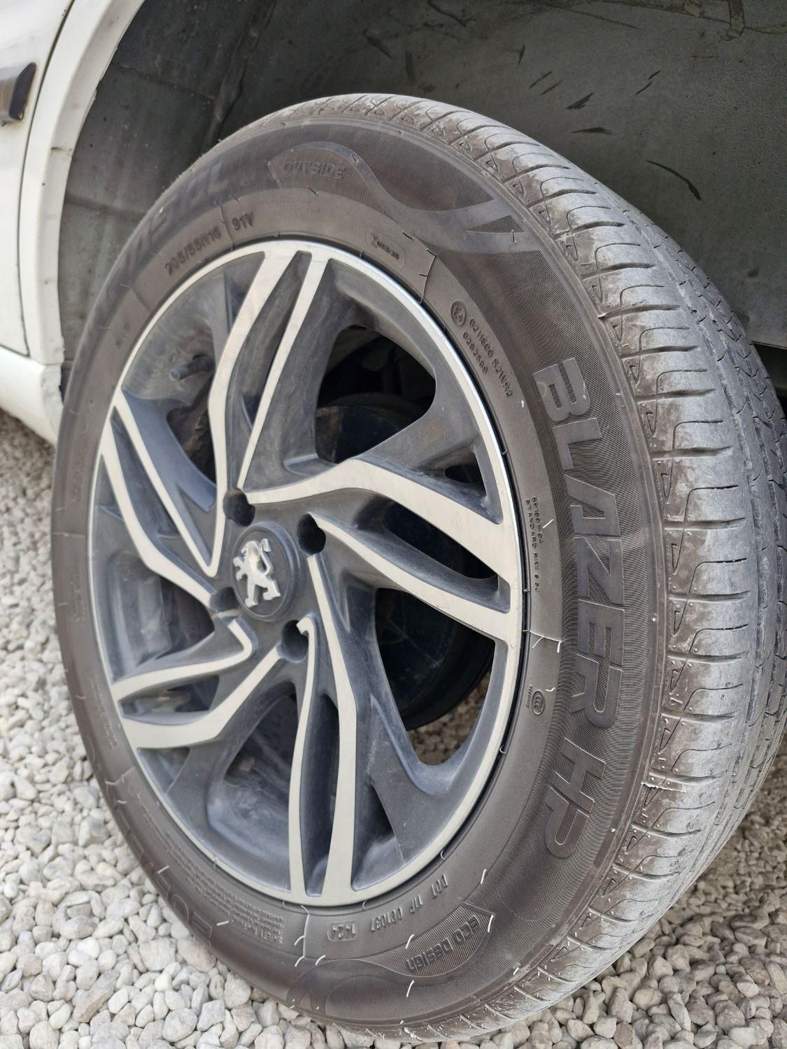 سمند LX XU7 - 1390