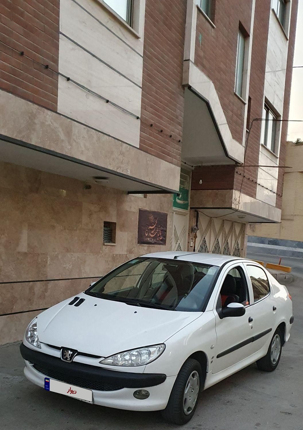 پژو ۲۰۶ صندوق دار v8 - 1393