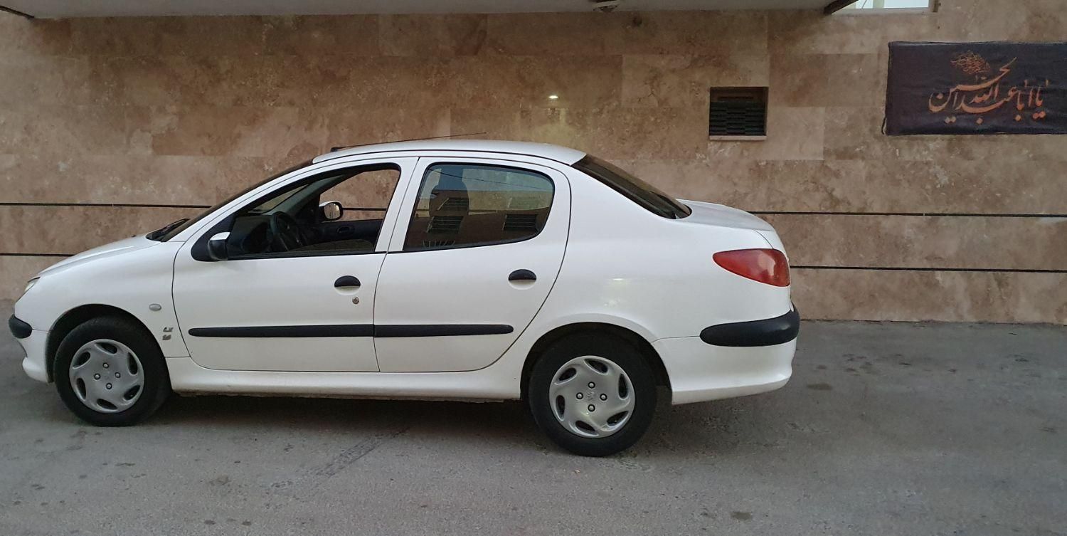 پژو ۲۰۶ صندوق دار v8 - 1393