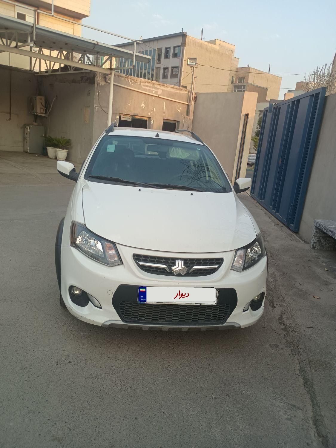خودرو کوییک، معمولی آگهی ann_19808525