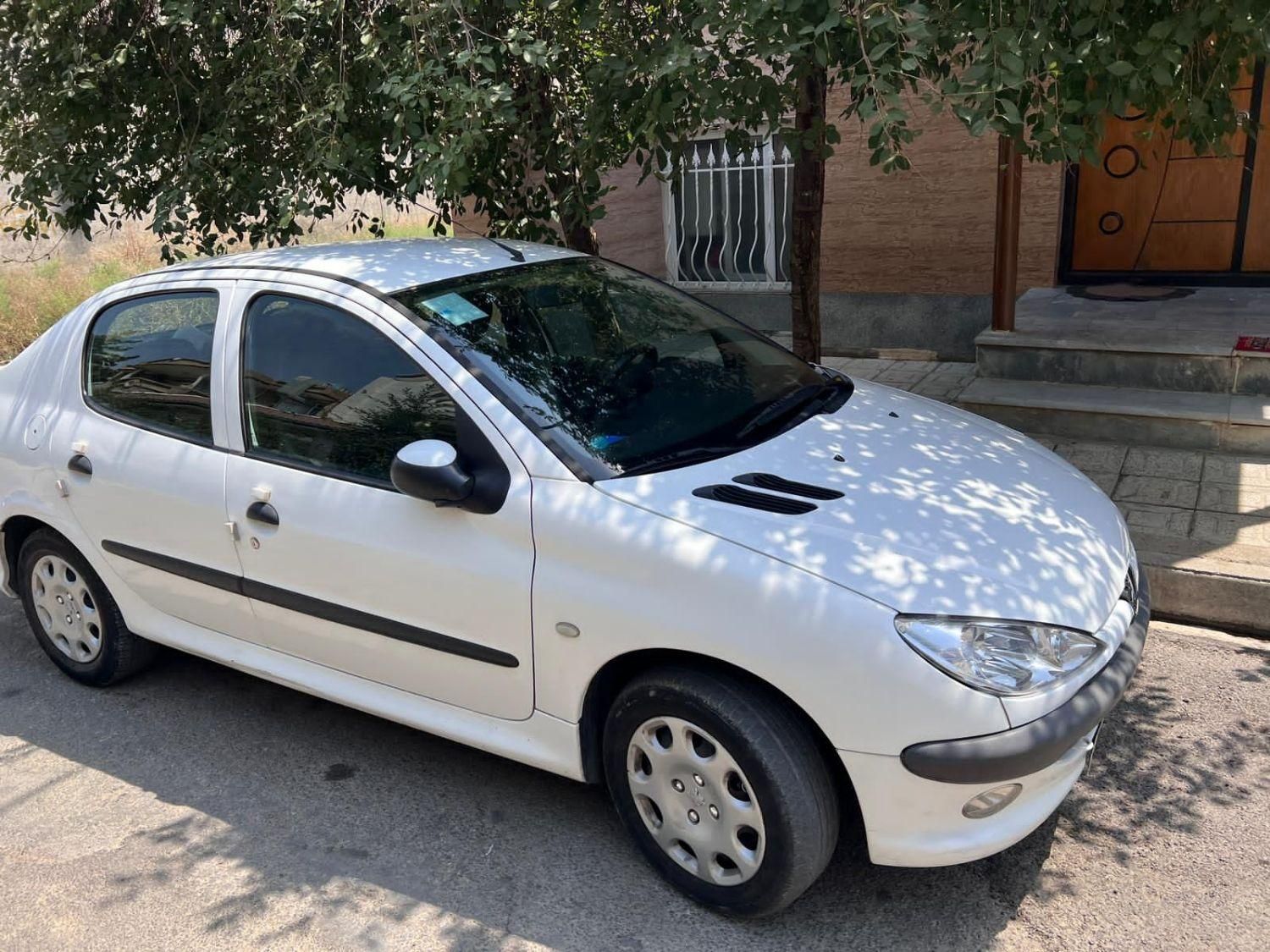 پژو ۲۰۶ صندوق دار v8 - 1394