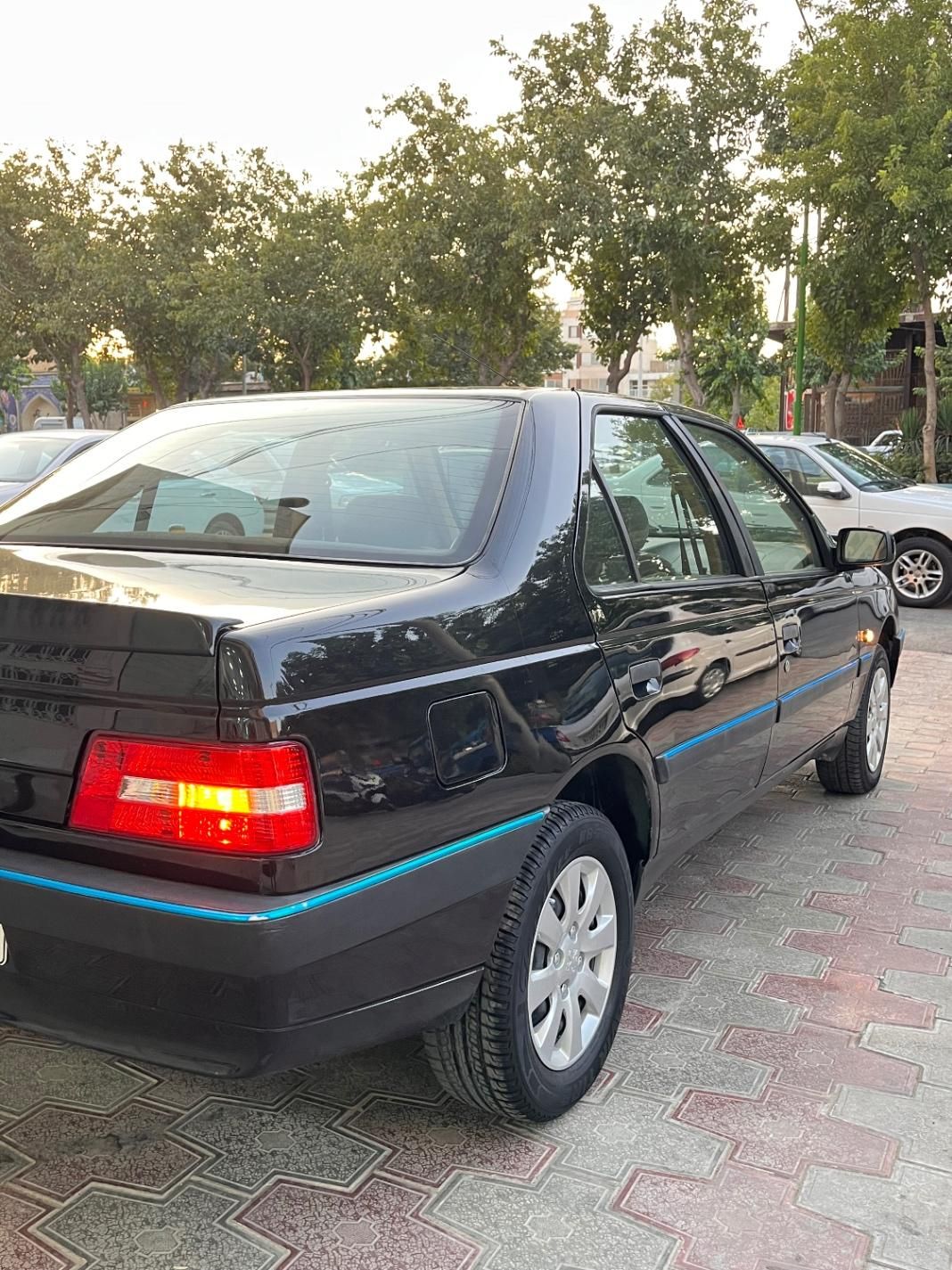 پژو 405 SLX بنزینی TU5 - 1393