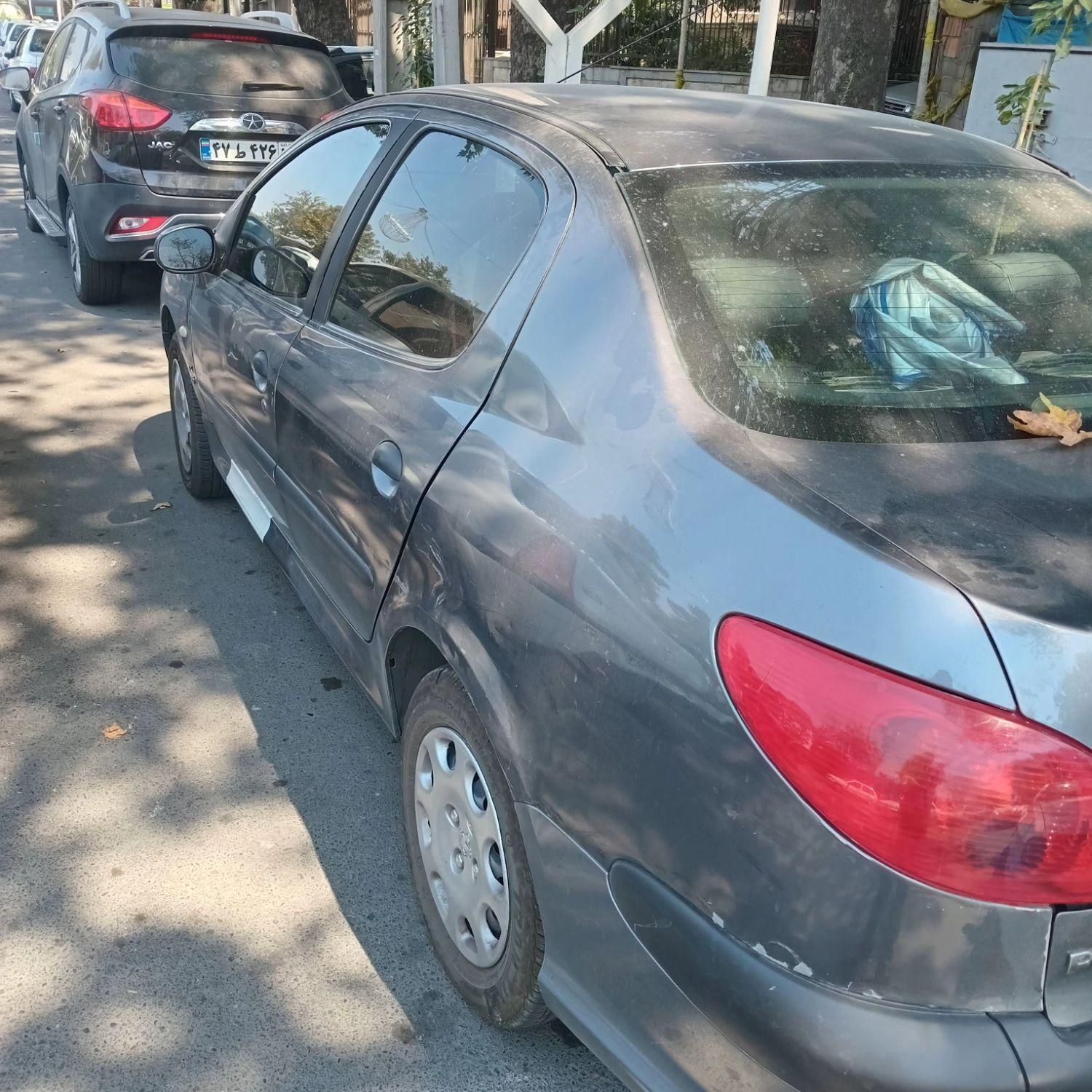 پژو ۲۰۶ صندوق دار v8 - 1390