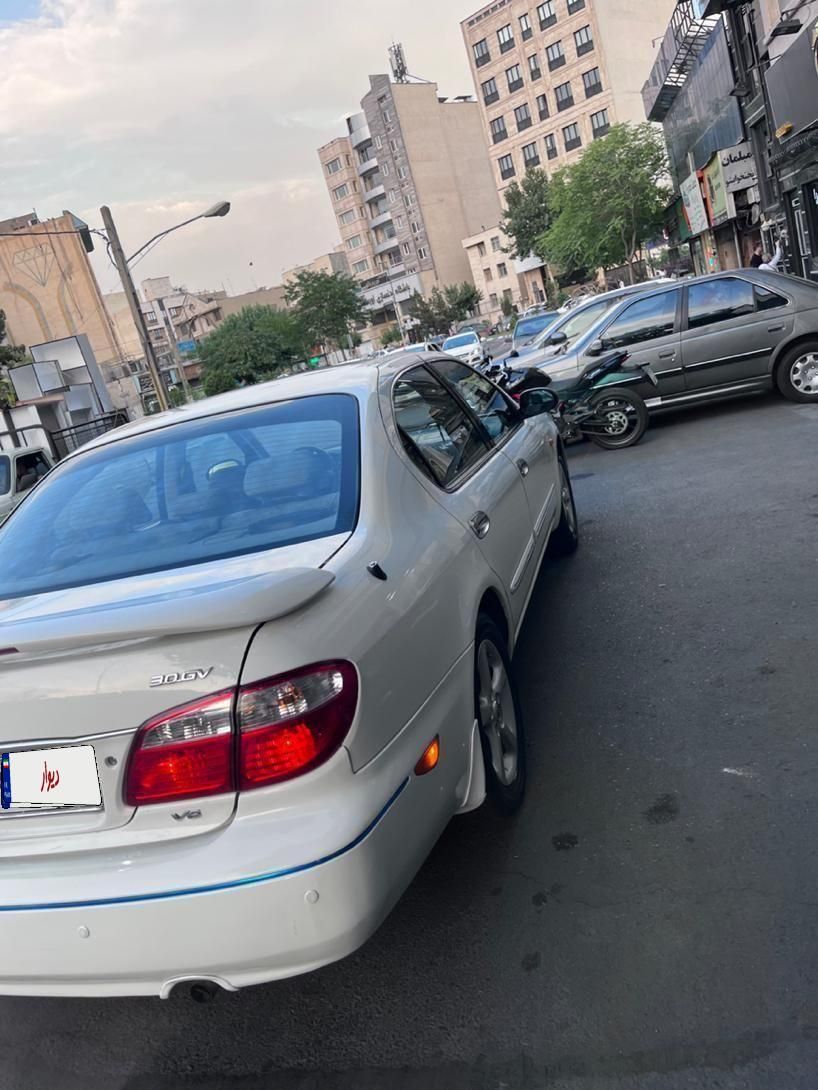 نیسان ماکسیما دنده‌ای - 1384