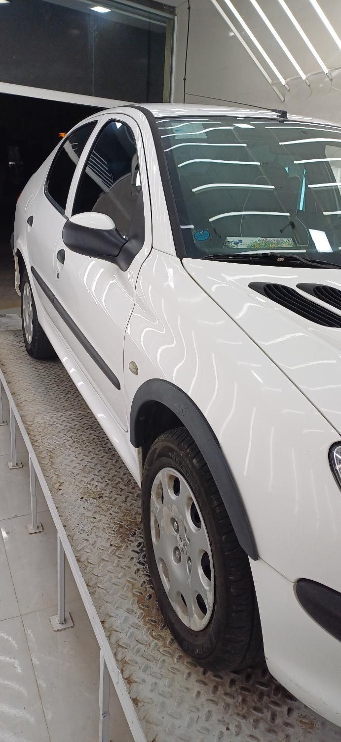 پژو ۲۰۶ صندوق دار v8 - 1395