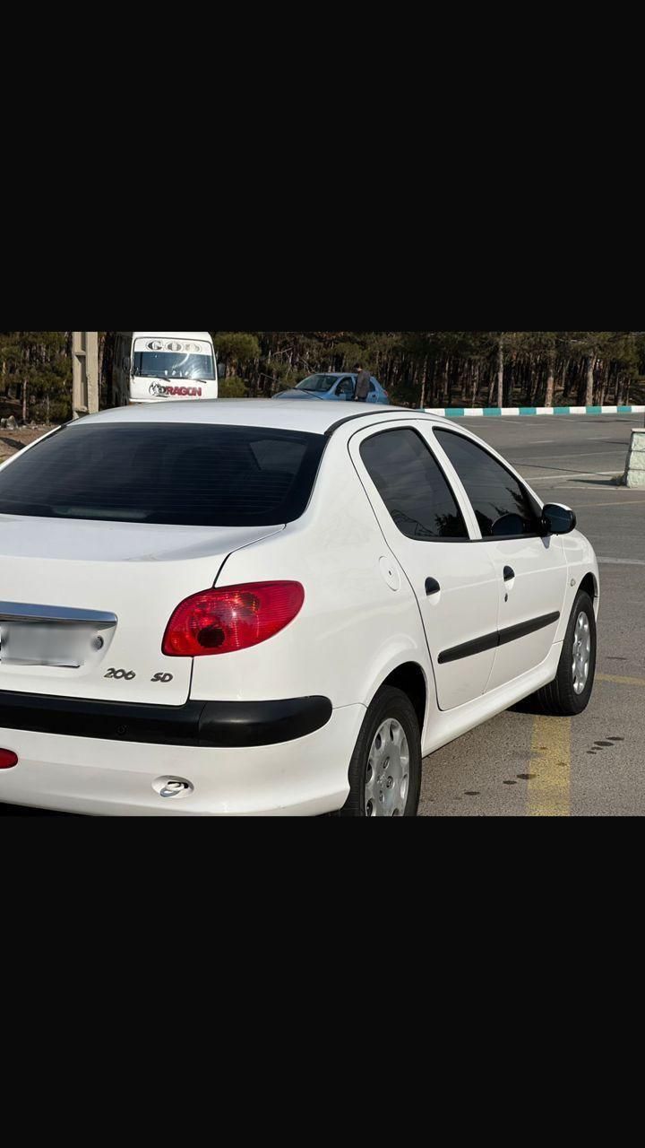 پژو ۲۰۶ صندوق دار v8 - 1395