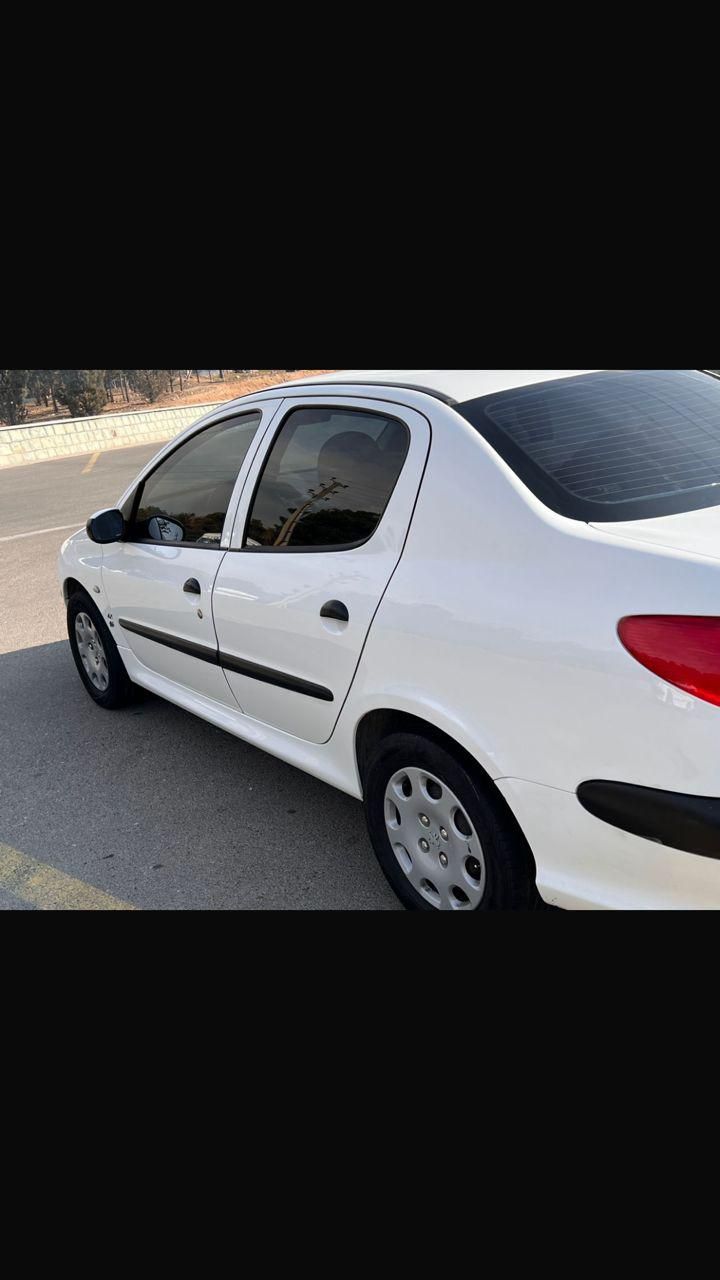پژو ۲۰۶ صندوق دار v8 - 1395
