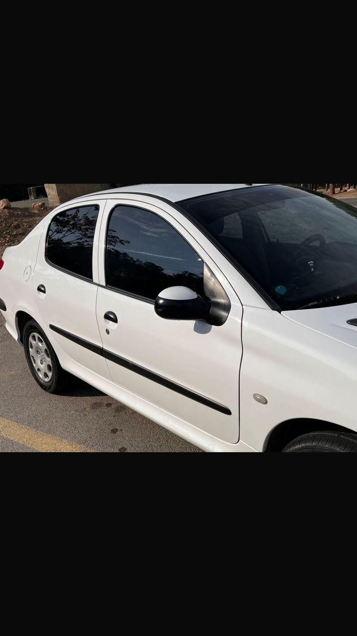 پژو ۲۰۶ صندوق دار v8 - 1395