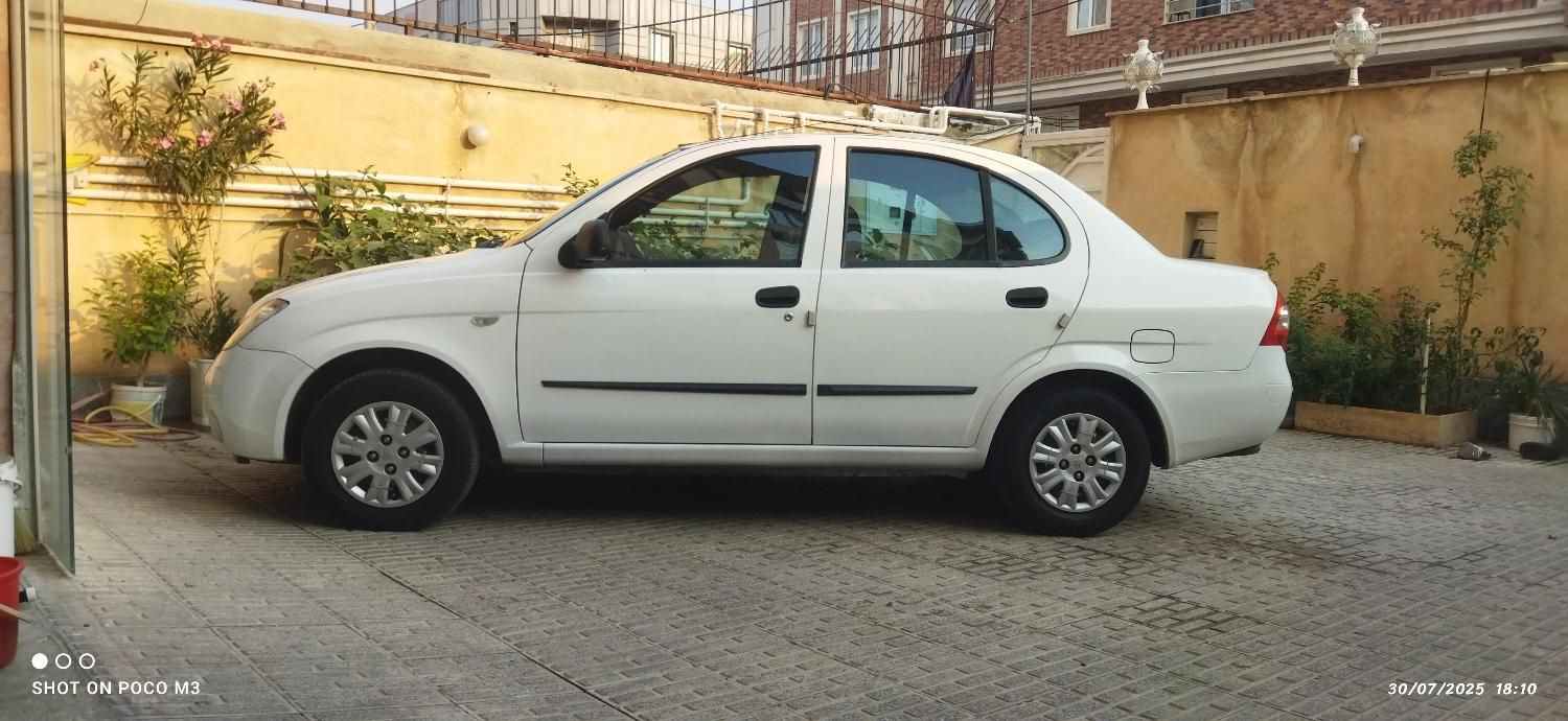 تیبا صندوق دار SX - 1400