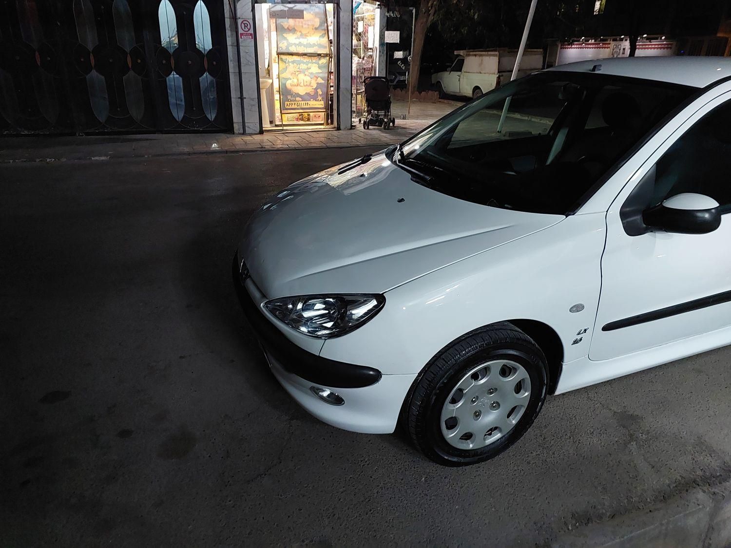 پژو ۲۰۶ صندوق دار v8 - 1395